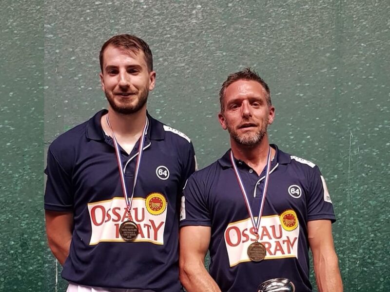 BASTEROT / DARDENNE TXAPELDUNAK