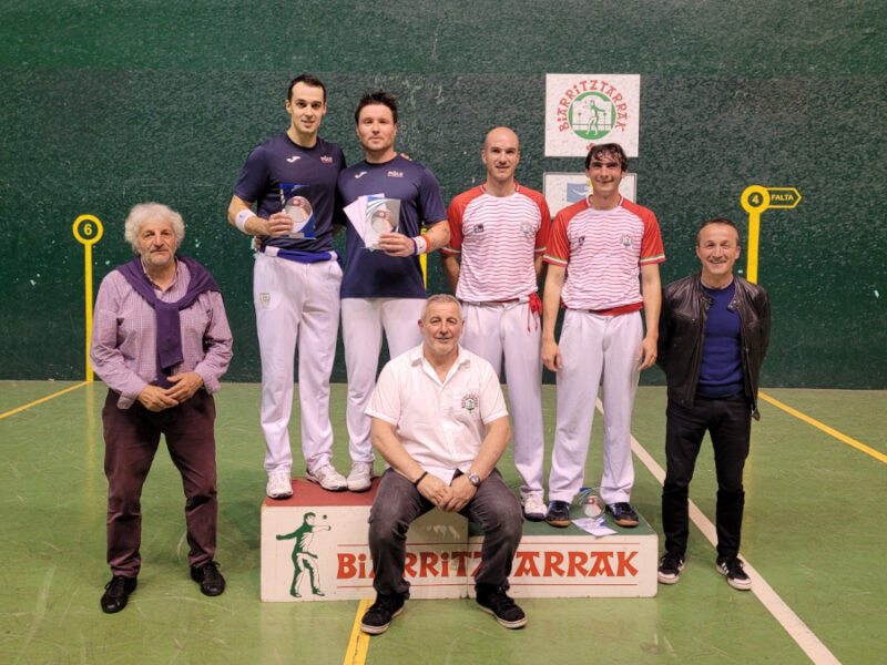 BREFEL et SANZ TXAPELDUNAK